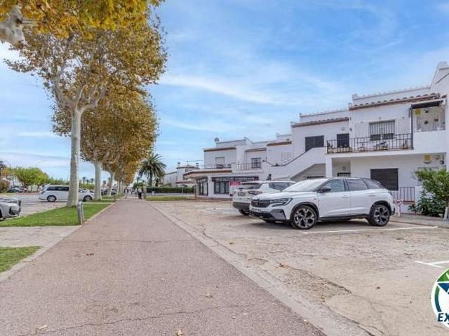 Ático en venta en calle Bahia, Castelló d´Empúries, de 39 m² 1 habitación por 170.000