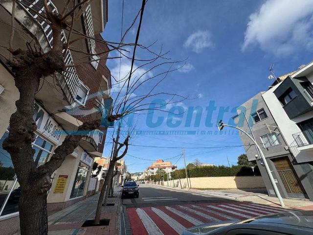 Ático en venta en calle Barcelona, Sénia, la, de 83 m² 2 habitaciones por 125.000