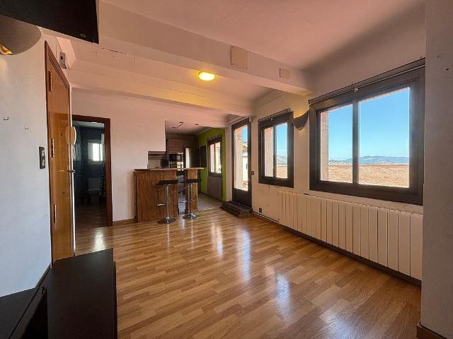 Ático en venta en calle Calderon de la Barca, Barcelona, de 70 m² 3 habitaciones por 320.000