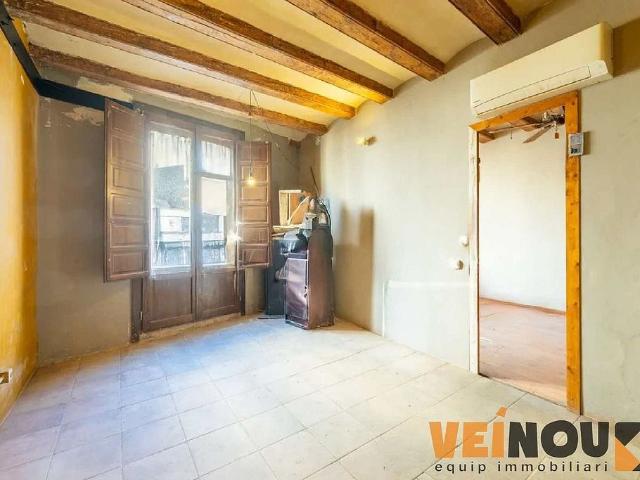 Ático en venta en calle CL Tallers, Barcelona, de 76 m² 2 habitaciones por 445.000