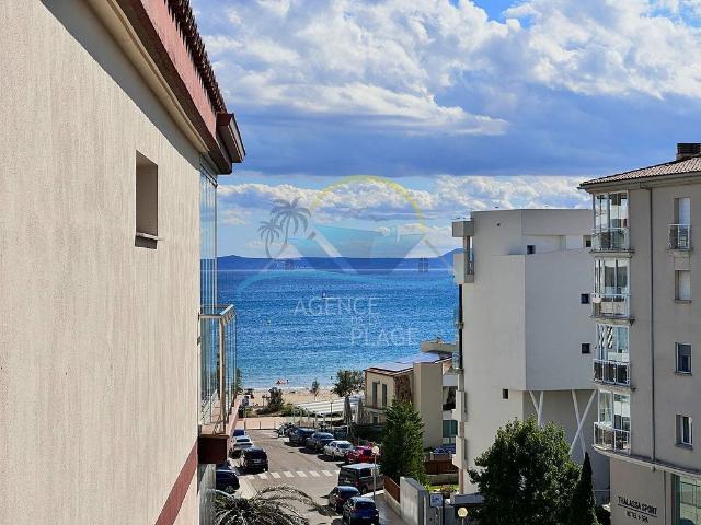 Ático en venta en calle CL de Jacinto Benavente, Roses, de 60 m² 2 habitaciones por 369.000