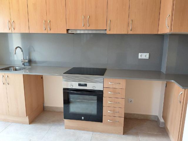 Ático en venta en calle D'antoni Gaudí, Pobla de Lillet, la, de 90 m² 2 habitaciones por 170.000