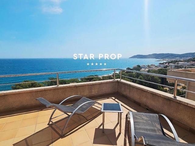 Ático en venta en calle De Victor Català, Llançà, de 149 m² 3 habitaciones por 555.000
