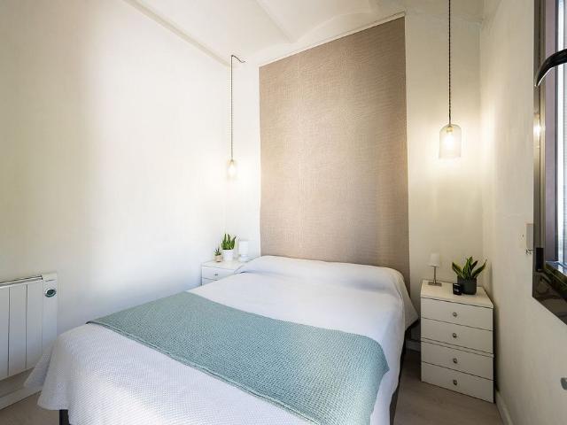 Ático en venta en calle De Bruniquer, Barcelona, de 60 m² 2 habitaciones por 395.000