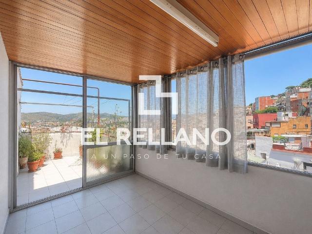 Ático en venta en calle De Calderón de la Barca, Barcelona, de 92 m² 3 habitaciones por 395.000