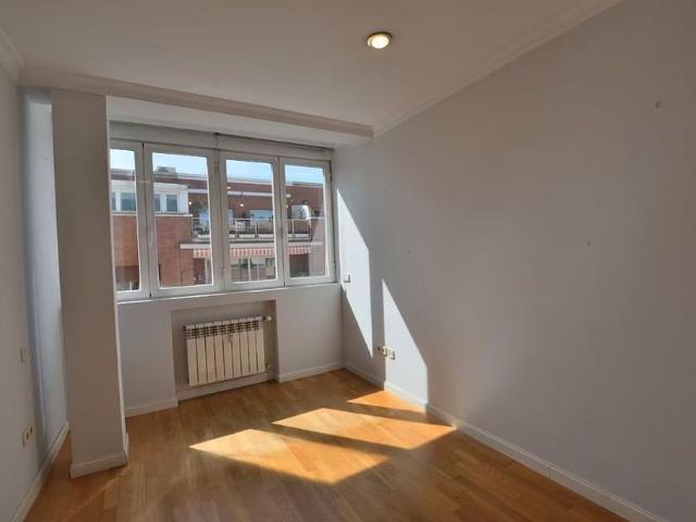 Ático en venta en calle De Constança, Barcelona, de 68 m² 2 habitaciones por 470.000