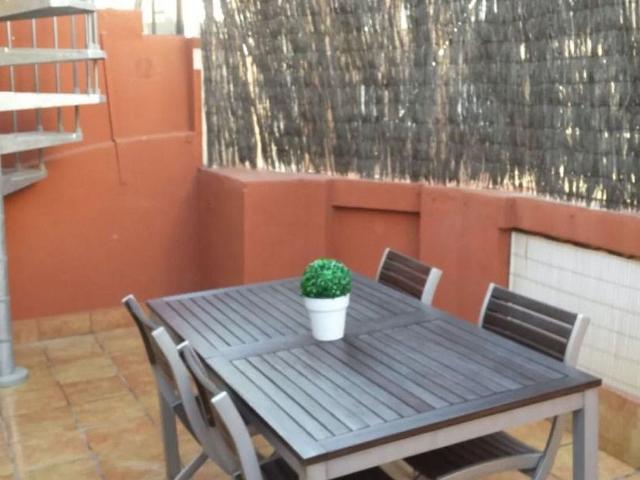 Ático en venta en calle De Déu i Mata, Barcelona, de 85 m² 2 habitaciones por 480.000