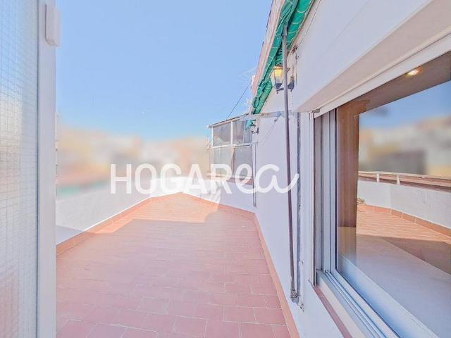 Ático en venta en calle De Federico García Lorca, Badalona, de 56 m² 2 habitaciones por 165.000