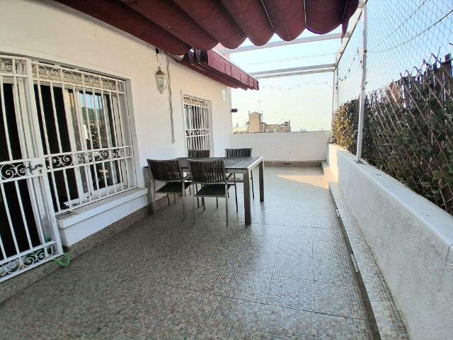 Ático en venta en calle De Ferran Puig, Barcelona, de 93 m² 3 habitaciones por 585.000