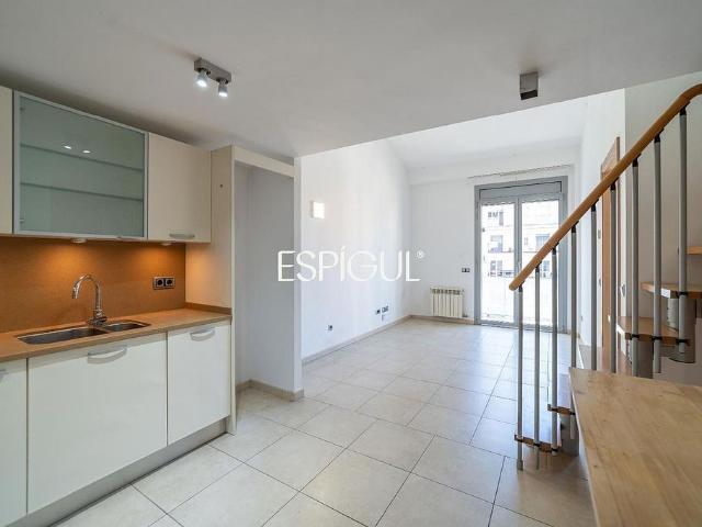 Ático en venta en calle De la Rutlla, Girona, de 65 m² 1 habitación por 260.000