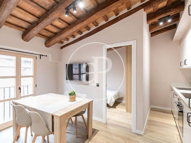 Ático en venta en calle De Lancaster, Barcelona, de 55 m² 3 habitaciones por 280.000