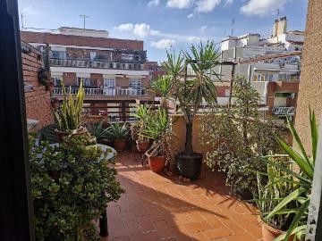 Ático en venta en calle De Las Navas de la Tolosa, Barcelona, de 64 m² 2 habitaciones por 390.000