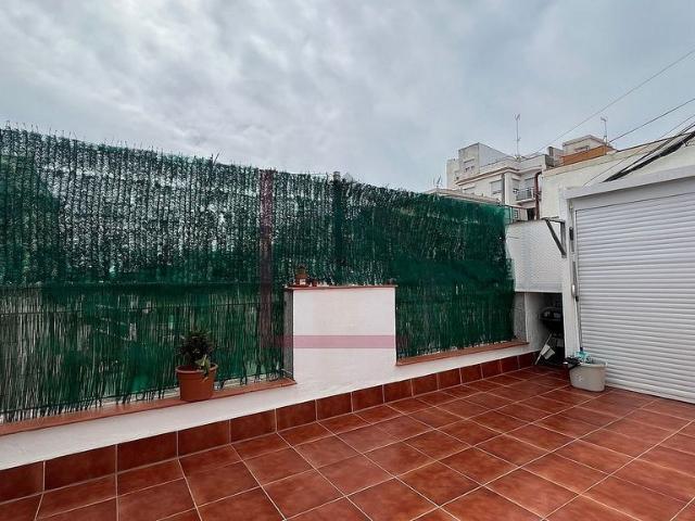 Ático en venta en calle De L'esport, Esplugues de Llobregat, de 31 m² 2 habitaciones por 270.000