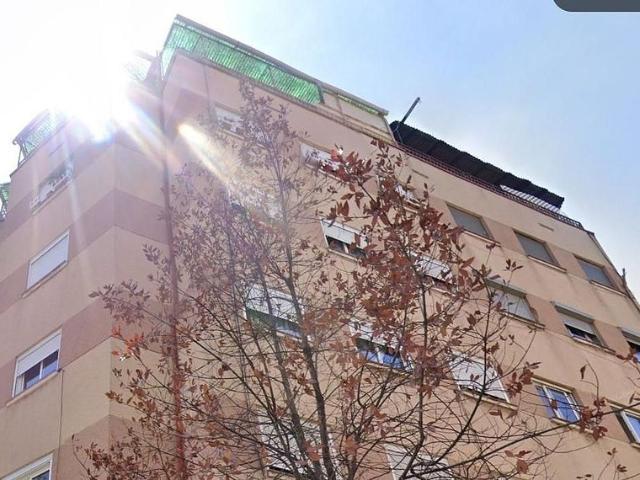 Ático en venta en calle De Martí i Blasi, Hospitalet de Llobregat, L´, de 21 m² 1 habitación por 75.000