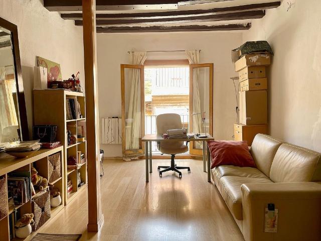 Ático en venta en calle De Montsió, Barcelona, de 58 m² 1 habitación por 369.000