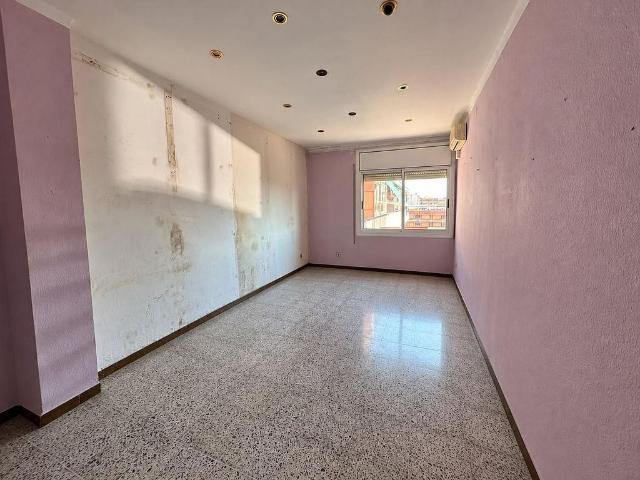 Ático en venta en calle De Nàpols, Barcelona, de 82 m² 4 habitaciones por 570.000