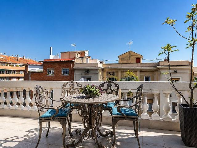 Ático en venta en calle De Padilla, Barcelona, de 65 m² 1 habitación por 575.000