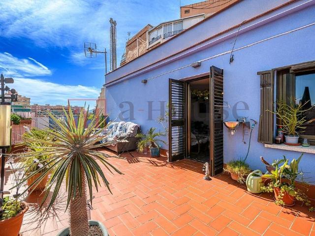 Ático en venta en calle De Rius i Taulet, Badalona, de 100 m² 3 habitaciones por 276.000