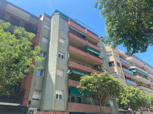 Ático en venta en calle De Sant Joan, Gavà, de 130 m² 6 habitaciones por 392.000
