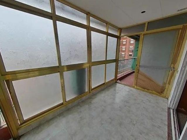 Ático en venta en calle De Sirius, Badalona, de 65 m² 3 habitaciones por 123.000