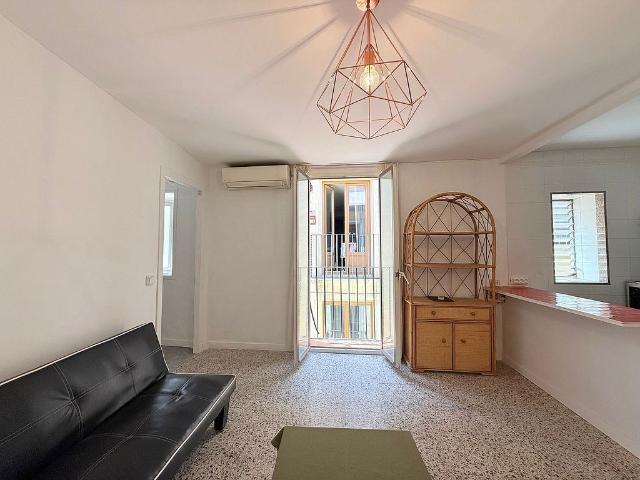 Ático en venta en calle D'en Roca, Barcelona, de 36 m² 2 habitaciones por 173.000