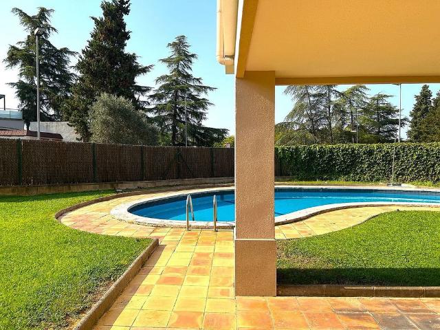 Ático en venta en calle Del Camp D'or, Girona, de 62 m² 2 habitaciones por 375.000