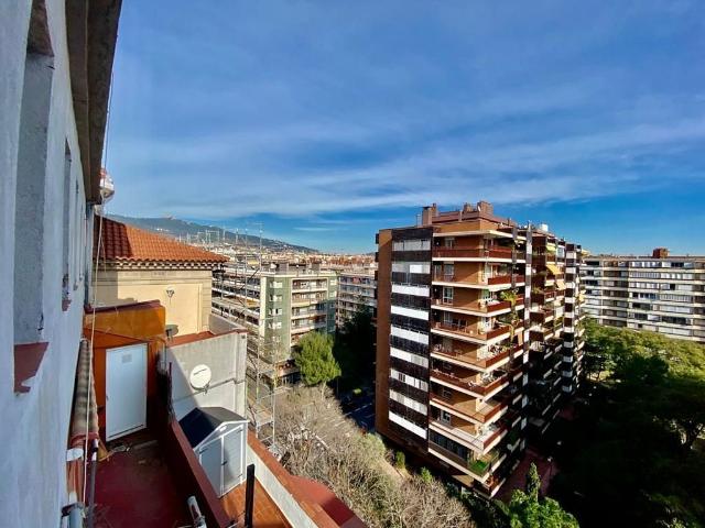 Ático en venta en calle Del Capitán Arenas, Barcelona, de 62 m² 1 habitación por 360.000