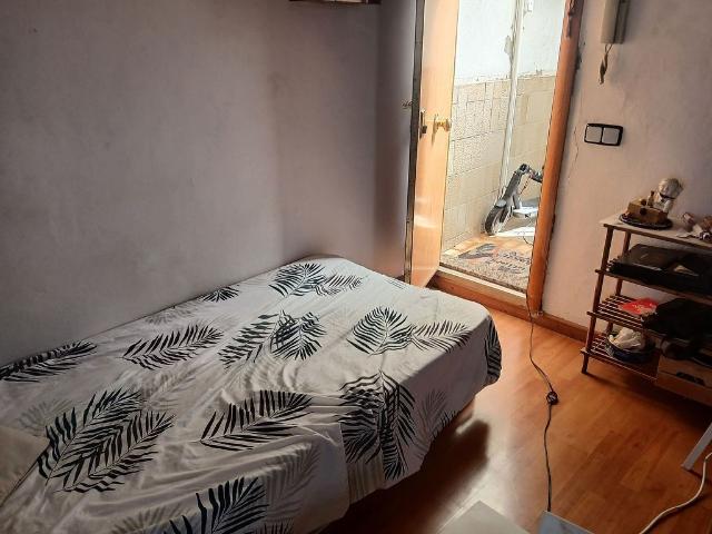 Ático en venta en calle Del Montseny, Hospitalet de Llobregat, L´, de 31 m² 1 habitación por 139.000
