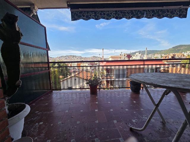Ático en venta en calle Del Mestre Dalmau, Barcelona, de 97 m² 4 habitaciones por 520.000