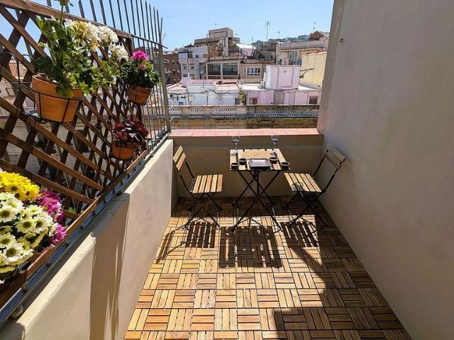 Ático en venta en calle Del Parlament, Barcelona, de 38 m² 1 habitación por 339.000