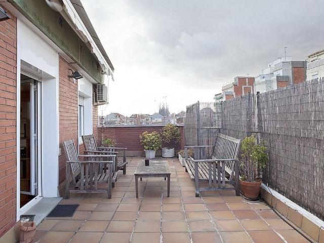 Ático en venta en calle Dels Enamorats, Barcelona, de 34 m² 1 habitación por 350.000