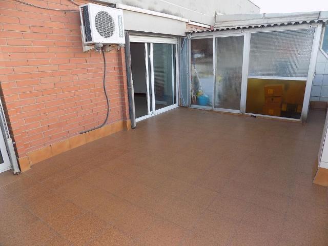 Ático en venta en calle D'europa, Badalona, de 80 m² 3 habitaciones por 296.900