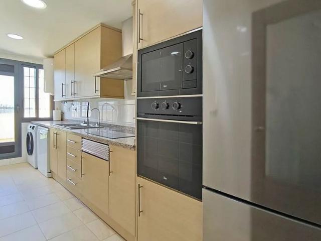 Ático en venta en calle D'europa, Barcelona, de 82 m² 3 habitaciones por 639.000