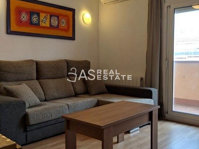 Ático en venta en calle El Escorial, Rubí, de 55 m² 2 habitaciones por 130.000