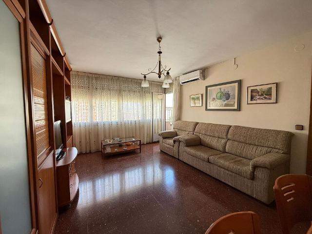 Ático en venta en calle Gerdera, Cornellà de Llobregat, de 105 m² 3 habitaciones por 298.000