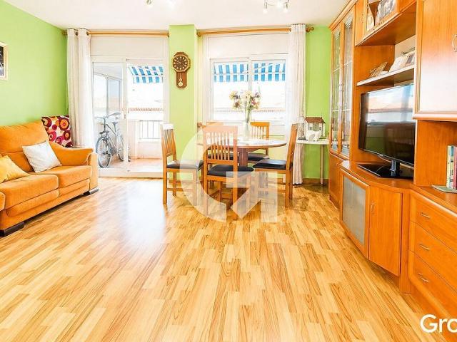 Ático en venta en calle Josep Tarradellas, Cubelles, de 67 m² 3 habitaciones por 249.000