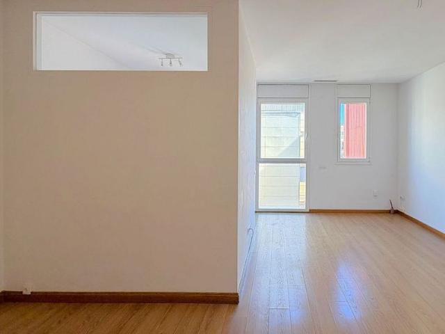 Ático en venta en calle Mallorca, Barcelona, de 84 m² 3 habitaciones por 660.000