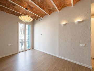 Ático en venta en calle Mediterrania, Barcelona, de 58 m² 2 habitaciones por 409.500