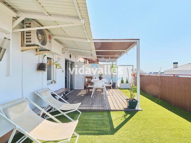 Ático en venta en calle Muntanya, Granollers, de 77 m² 2 habitaciones por 265.000
