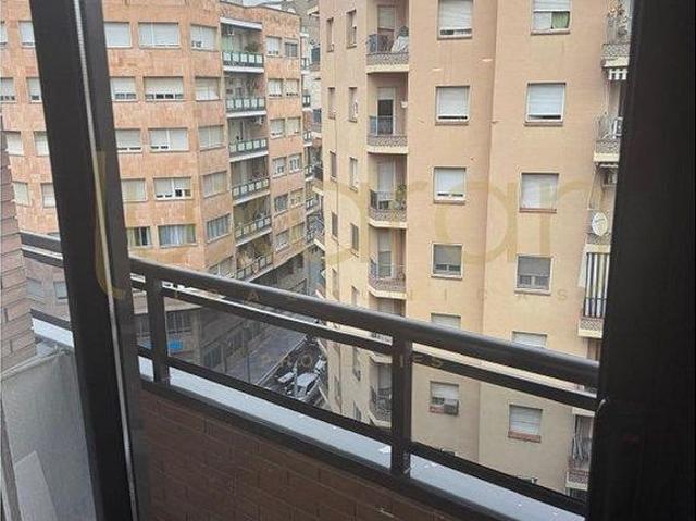 Ático en venta en calle Príncep de Viana, Lleida, de 115 m² 4 habitaciones por 289.000