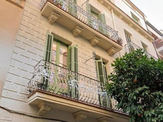 Ático en venta en calle Renart, Barcelona, de 93 m² 3 habitaciones por 475.000