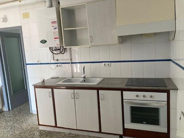 Ático en venta en calle Santander, Girona, de 35 m² 2 habitaciones por 149.000