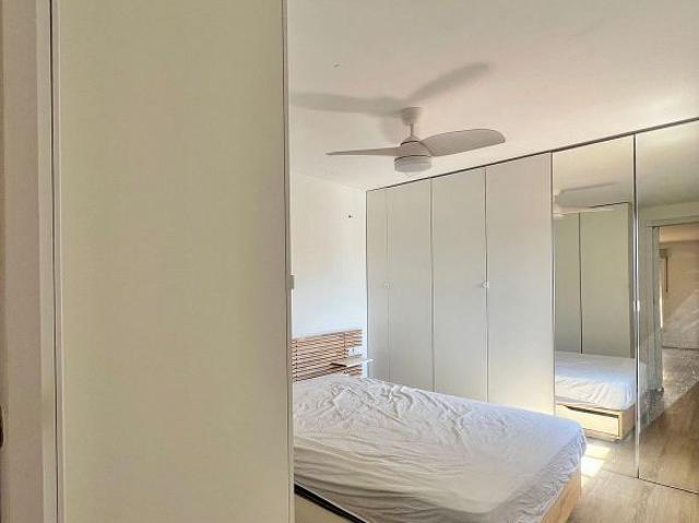 Ático en venta en calle Santiago Apòstol, Hospitalet de Llobregat, L´, de 52 m² 1 habitación por 134.000