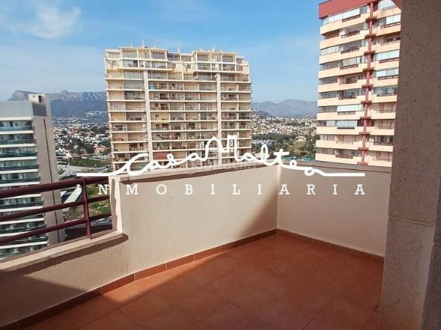 Ático en venta en Calp, Zona Levante Playa Fossa. Ático en venta en edificio Coral Beach, Calpe. Áticos.