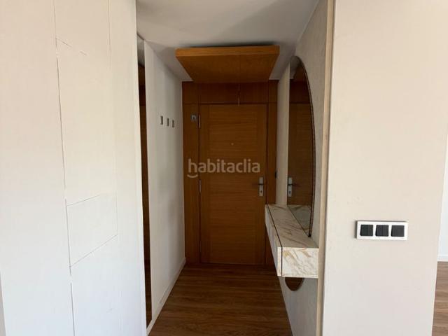 Ático en venta en Carballiño O. Ático premium con amplia terraza y vistas despejadas en el centro de Carballiño. Áticos Carballiño.