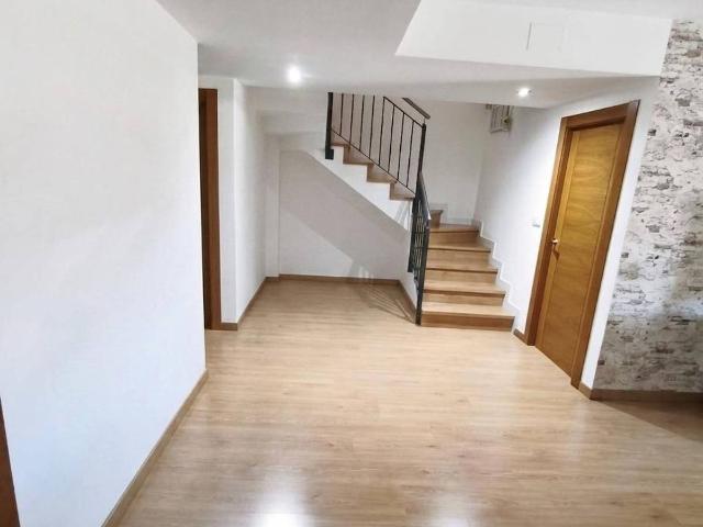Ático en Venta en Cobatillas