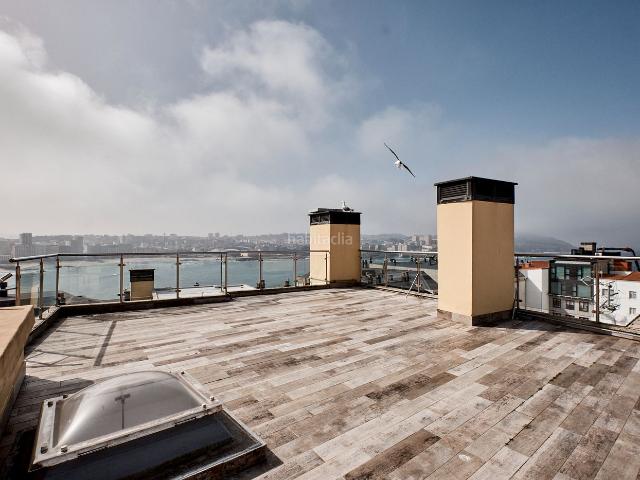 Ático en venta en Coruña A, Monte Alto Zalaeta Atocha. ATICO CON IMPRESIONANTES VISTA A LA BAHIA DE LA CORUÑA. Áticos Coruña.