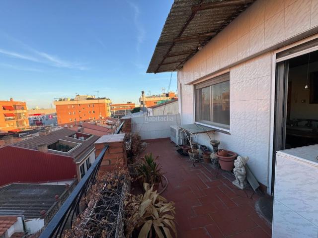 Ático en venta en Cornellà de Llobregat, Almeda El Corte Inglés. Atico con terraza en Almeda 3 habitaciones. Áticos Cornellà de.