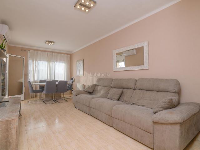 Ático en venta en Cornellà de Llobregat, La Gavarra. PISO EN CORNELLÀ. Áticos Cornellà de.