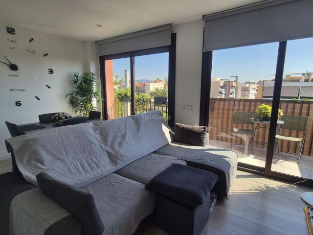 Ático en venta en Cubelles, Maritim. Vive el Mediterráneo ático con solárium privado de 60 m a escasos metros de la playa de Cubelles. Áticos.